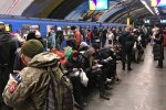 Метро Києва закуповує 4,5 тисячі нових стільців для укриттів — Київський метрополітен