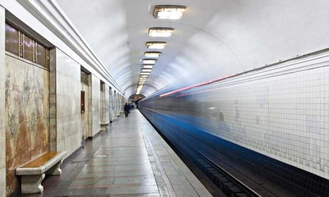 У київському метро розповіли, скількох людей зможуть прийняти у випадку нападу Росії