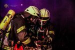Нічна пожежа в Києві знищила чотири автомобілі (відео)