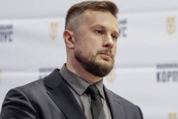 Білецький встав на захист Тарути: він багато зробив для визволення Маріуполя