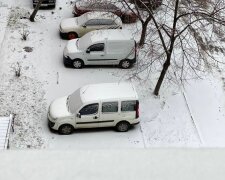 У Києві випав сніг. Є обмеження руху