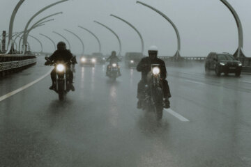 У КМДА відповіли на петицію щодо заборони мотоциклів та авто з прямотоком