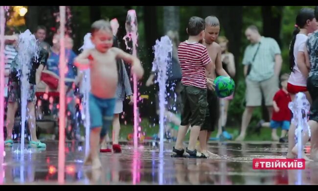 Коли можна почути, як співає і танцює водограй у Сирецькому парку (графік)