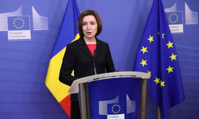 Президент Молдови відповіла, чи заарештують Путіна, якщо він приїде до країни