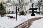 Київ після снігопаду накрили мокрий сніг із дощем — комунальники ведуть боротьбу з негодою