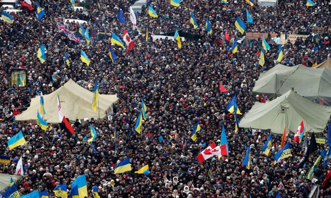 3 поверхи Українського Дому займе виставка до 10-ї річниці Революції Гідності