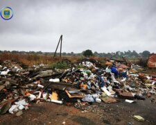 Стало відомо, яку суму витратять, аби прибирати сміттєзвалища у Гостомельський громаді, що виникли внаслідок бойових дій