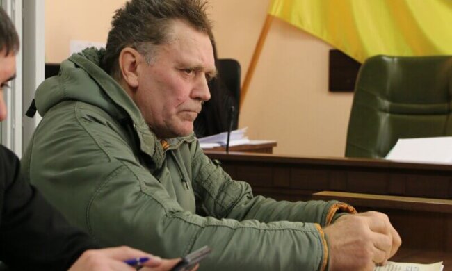 У справі про загибель людей біля укриття, суд Києва почав розгляд справи сторожа Мошкіна