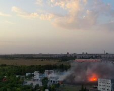 У Донецьку горить база російського батальйону “П’ятнашка” (відео)