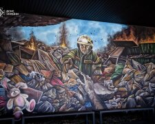 У Києві до Дня рятівника відкрили новий мурал на Центральному автовокзалі