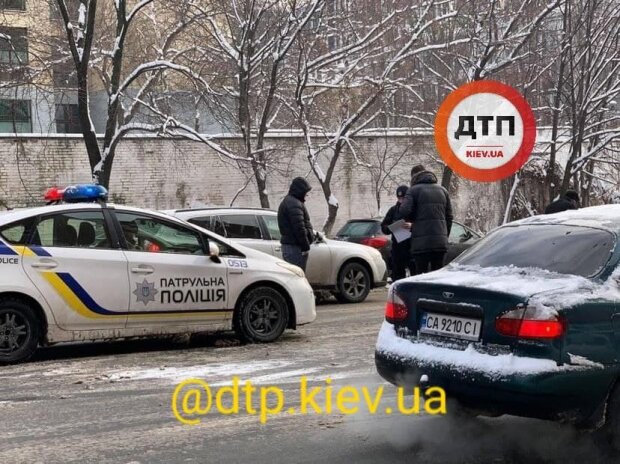У Києві зіткнулися дев’ять автомобілів
