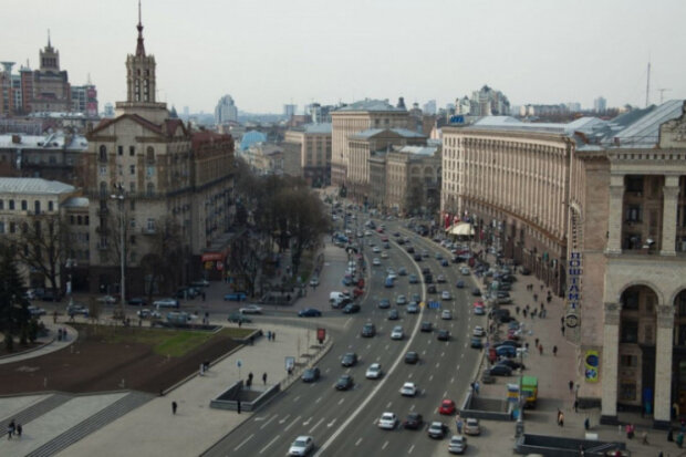 У Києві капітально відремонтують Хрещатик та висадять сотні каштанів