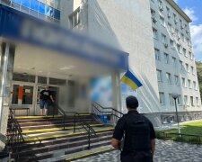 На Київщині поліція перевіряє інформацію щодо загрози у медзакладах Ірпеня та Бучі