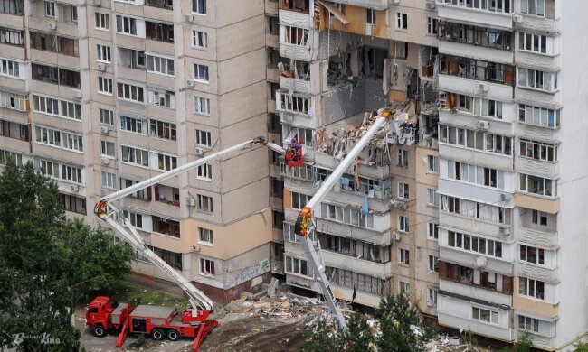 Мешканці зруйнованого вибухом будинку зможуть отримати матеріальну допомогу