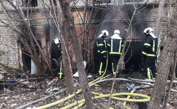 У київській Олександрівській лікарні спалахнула пожежа
