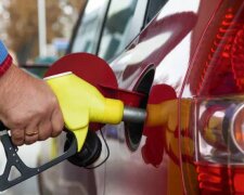 Цінове ралі на АЗС: пальне стрімко дорожчає через глобальну напругу