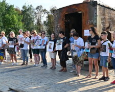 У Києві відбулась акція на підтримку цивільних заручників, яких утримує росія.