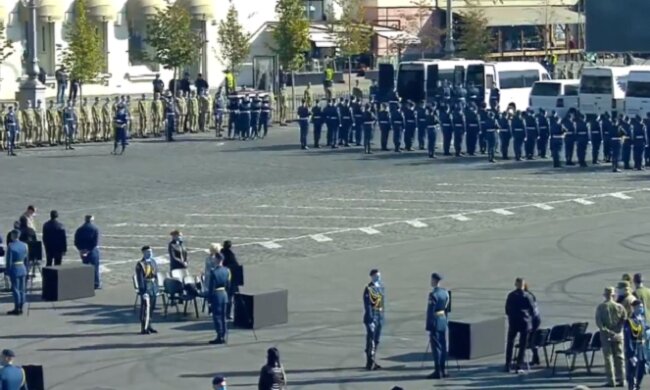 У Харкові відбулась церемонія прощання із загиблими у авіатрощі АН-26 (відео)