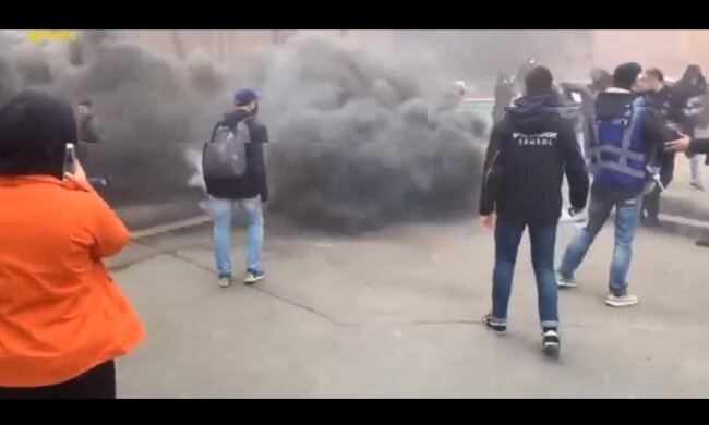 Біля офісу партії ОПЗЖ в Києві пролунав вибух ( відео)