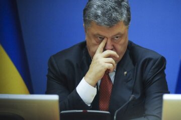 Проти конкурентів Порошенка вбухали щонайменше 6,5 млн грн на “чорнуху” у Facebook