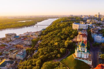 Річковий порт відкриває сезон теплохідних прогулянок Дніпром