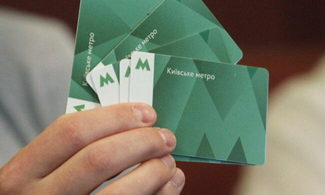 Столичний метрополітен відмовляється від “зелених карток”: список станцій