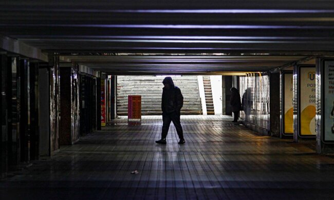 Ремонт на Майдані: у центральному підземному переході столиці оновлюють сходи