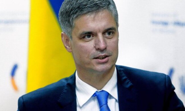 Пристайко отримав ранг надзвичайного і повноважного посла