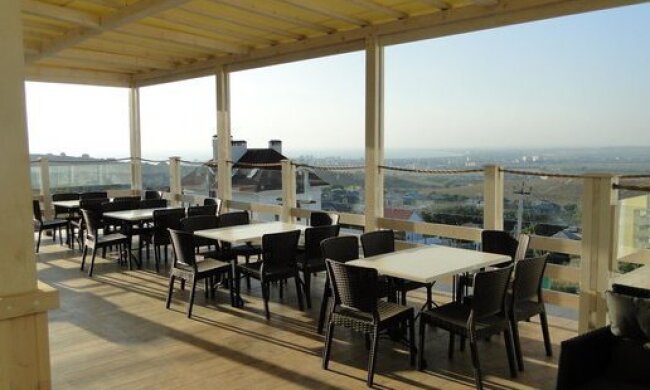 Будуть зносити літні майданчики кав’ярень