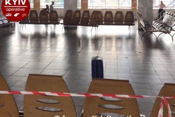 Вибухівка? На столичному вокзалі через самотню валізу викликали спецслужбу