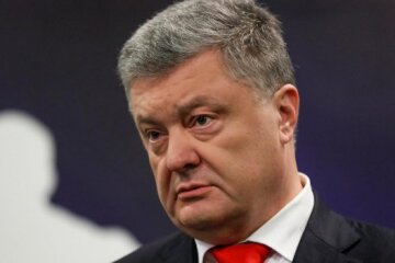 Порошенка повторно викликали на допит в ДБР