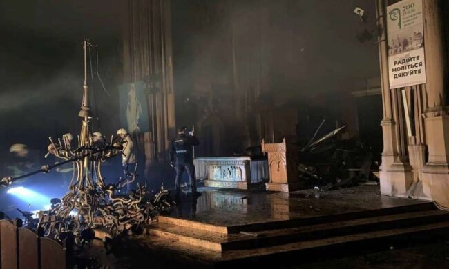 У Києві почали реставрувати після пожежі костел Святого Миколая