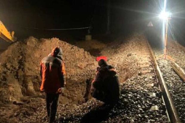 На Київщині залізничники пошкодили газопровід та втекли