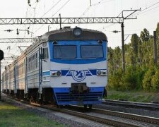 Київська міська електричка зупинила рух