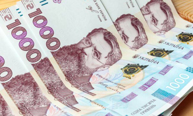 Прощавайте, паперові гривні: НБУ посилює нагляд за готівкою та вилучає старі купюри