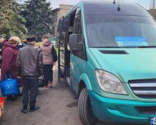 В Торецьку 2 людини загинули через обстріли минулої доби. Мешканців громади закликають евакуюватися (відео)