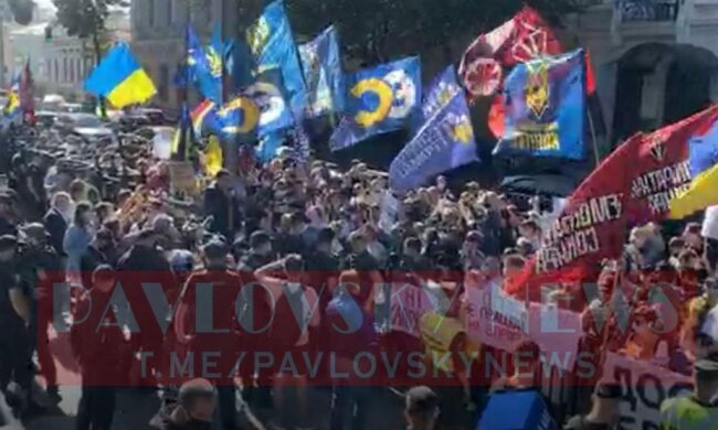 Під ВР активісти вимагають розібратись, хто з ОП злив справу по вагнерівцям