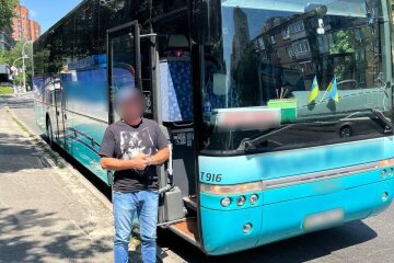 У Києві затримали водіїв автобуса та тролейбуса, які перебували у стані алкогольного та наркотичного сп'яніння