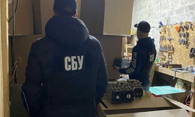 Під Києвом троє чоловіків вкрали електрики на 3,5 мл гривень за допомогою майнінг-ферми криптовалюти