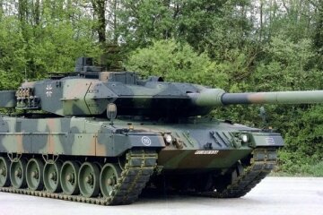 Іспанія ще не надала запит на експорт німецьких танків Leopard 2 в Україну – Шольц