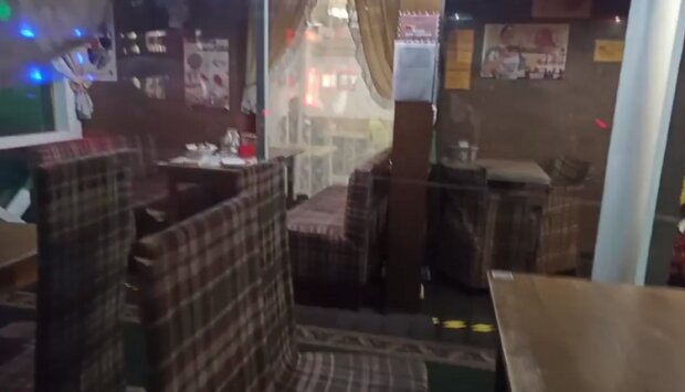 В Києві чоловік захопив кафе: вимоги невідомі (відео)
