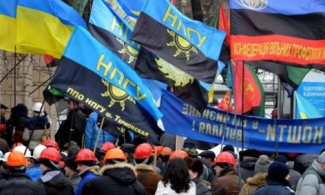 Підуть двома колонами: шахтарі зі Львова та Донбасу йтимуть до Києва вибивати зарплатні борги