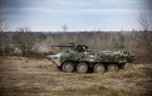 Під Гостомелем українські військові спалили колону російських військ