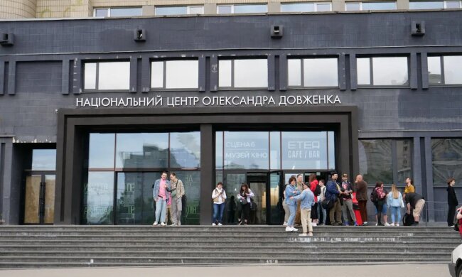 Держкіно змінило рішення щодо Довженко-Центру, але це ще не перемога