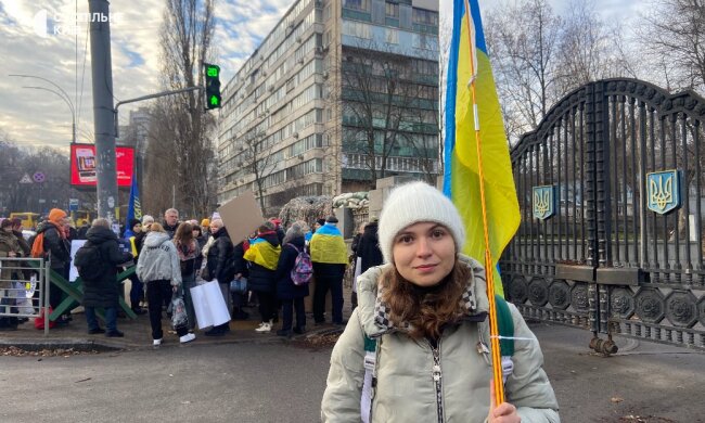 У столиці рідні військовослужбовців вкотре організували пікет за встановлення чітких термінів служби у війську
