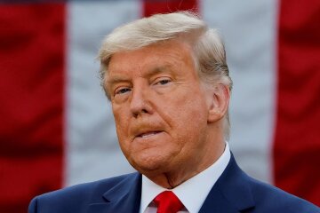 Скандал із порнозіркою: що відомо про звинувачення, висунуті Дональду Трампу