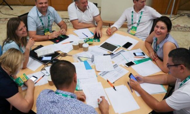 Не Трускавцем єдиним: депутати “Слуги народу” будуть вчитися щотримісяці