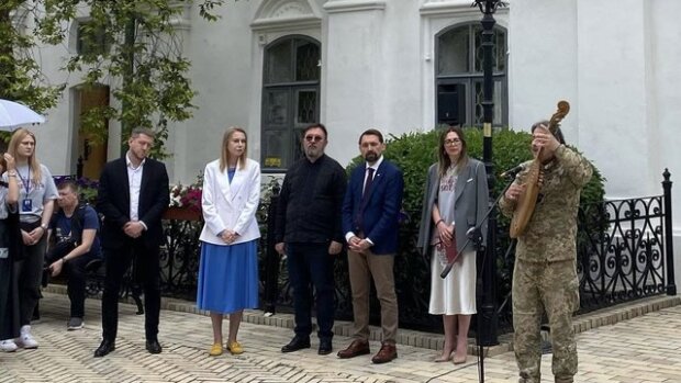 Глава Мінкульту виступив на відкритті виставки про Мазепу в Лаврі попри заяви МКСК про порушення