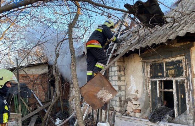 Окупанти обстріляли Харківщину: пошкоджено приватні будинки та господарчі споруди