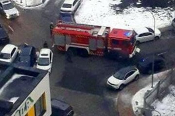 У Києві “герої паркування” заблокували проїзд пожежникам